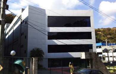 Imagem 3: Galpão para aluguel e venda possui 4570 metros quadrados - Itaipava - Petrópolis/RJ