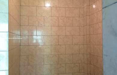 Imagem: A casa possui 1 Dormitório, 1 Banheiro, 58m² de Área e está