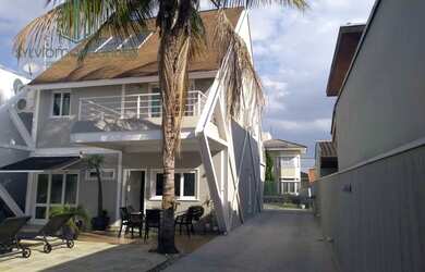 Imagem: A casa possui 4 Dormitórios, 1 Banheiro, 317m² de Área e