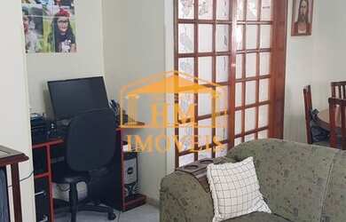 Imagem: O apartamento possui 3 Dormitórios, 1 Banheiro, 1 Vaga na garagem