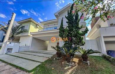 Imagem: A casa em condomínio possui 3 Dormitórios, 5 Banheiros, 5