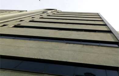 Imagem: O depósito possui 1 Vaga na garagem, 32m² de Área e está