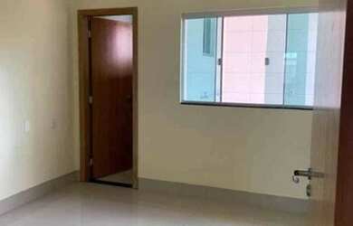 Imagem: A casa possui 2 Dormitórios, 2 Banheiros, 1 Vaga na garagem