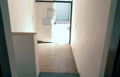 Imagem: O depósito possui 30m² de Área e está localizado em Santa