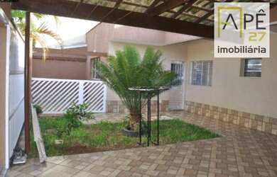 Imagem: A casa possui 2 Dormitórios, 1 Banheiro, 1 Vaga na garagem