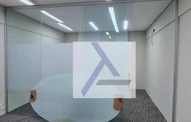 Imagem: O depósito possui 1 Vaga na garagem, 35m² de Área e está