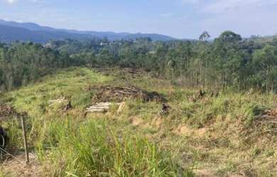 Imagem: O terreno está localizado em Centro, Mairiporã à venda por