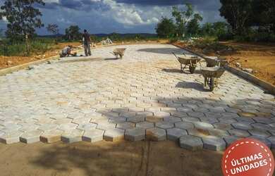 Imagem: O terreno possui 1.000m² de Área e está localizado em Jaboticatubas