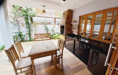 Imagem: A casa em condomínio possui 3 Dormitórios, 4 Banheiros, 2