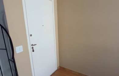 Imagem 4: Cobertura com duas salas, vaga de garagem exclusiva por 220 mil