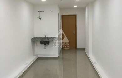 Imagem: O depósito possui 1 Vaga na garagem, 25m² de Área e está