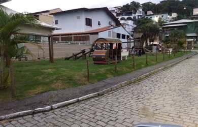 Imagem: A casa em condomínio possui 3 Dormitórios, 2 Banheiros, 2