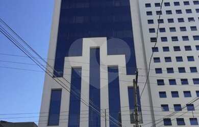 Imagem: O depósito possui 1 Vaga na garagem, 30m² de Área e está