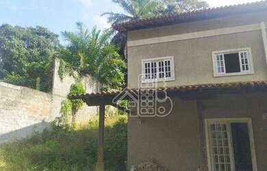 Imagem: A casa possui 1 Dormitório, 2 Banheiros, 5 Vagas na garagem