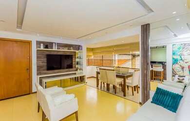 Imagem: O apartamento possui 3 Dormitórios, 2 Banheiros, 2 Vagas na