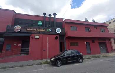 Imagem: A casa possui 3 Dormitórios, 2 Banheiros, 160m² de Área e