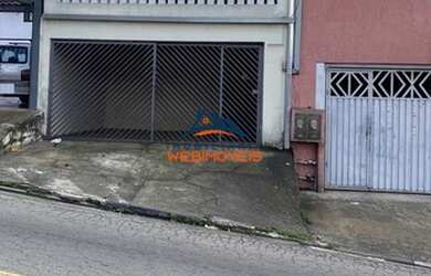 Imagem: A casa possui 3 Dormitórios, 1 Banheiro, 2 Vagas na garagem