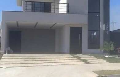 Imagem: A casa em condomínio à venda possui 3 Dormitórios, 2 Banheiros