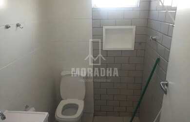 Imagem: A casa possui 2 Dormitórios, 1 Banheiro, 1 Vaga na garagem