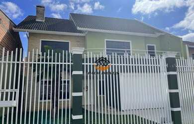 Imagem: A casa possui 3 Dormitórios, 4 Banheiros, 4 Vagas na garagem