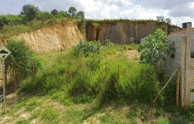 Imagem: O terreno possui 572m² de Área e está localizado em Cristal