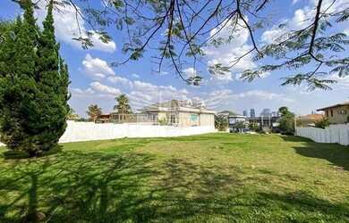 Imagem: O terreno possui 1.200m² de Área e está localizado em Tamboré