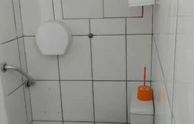 Imagem 2: Aluga se uma casa. 1 Banheiroe1 Dormitório