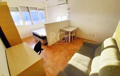 Imagem: A kitnet possui 1 Dormitório, 1 Banheiro, 32m² de Área, Imóvel