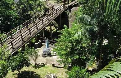 Imagem 8: 02 casas á venda situada na Praia da Gamboa -SC