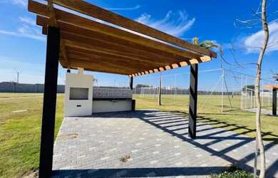 Imagem: O terreno possui 250m² de Área e está localizado em Eugênio