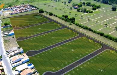 Imagem: O terreno possui 200m² de Área e está localizado em Jardim