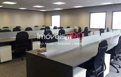 Imagem: O depósito possui 5 Vagas na garagem, 400m² de Área e está