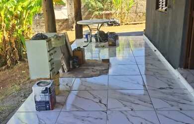 Imagem 4: Casa em Atibaia ZAP. Varanda, 120000m² de Área, 2 Vagas na garageme2...