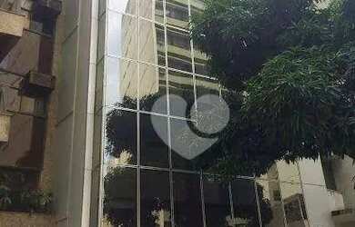 Imagem: O depósito possui 3 Vagas na garagem, 765m² de Área e está