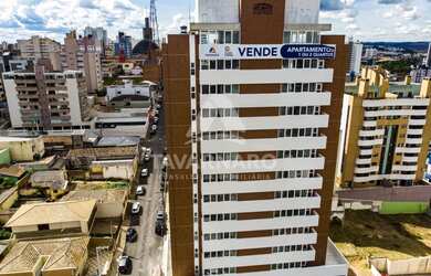 Imagem: O apartamento possui 2 Dormitórios, 1 Banheiro, 2 Vagas na