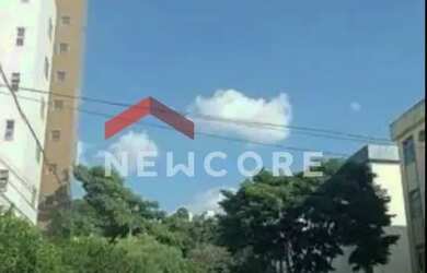 Imagem: O apartamento possui 3 Dormitórios, 1 Banheiro, 1 Vaga na garagem