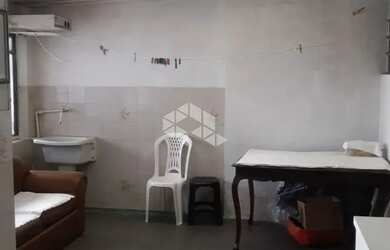 Imagem 8: Casa de 3 quartos com pátio no Bairro Auxiliadora próximo as Av. Carlos...