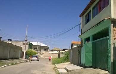 Imagem: A casa possui 2 Dormitórios, 1 Banheiro, 1 Vaga na garagem