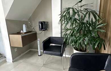 Imagem: O depósito possui 300m² de Área e está localizado em Campo