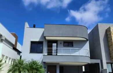 Imagem: A casa em condomínio possui 3 Dormitórios, 3 Banheiros, 5