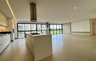 Imagem: O apartamento possui 3 Dormitórios, 5 Banheiros, 2 Vagas na