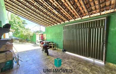 Imagem 3: Casa de Esquina à Venda na Praia do Morro - 375m², 2 Quartos, Aceita Imóvel como Parte do