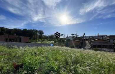 Imagem: O terreno possui 468m² de Área e está localizado em Dois