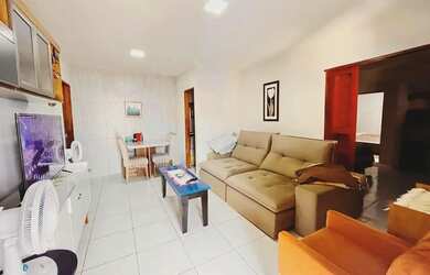 Imagem: A casa à venda possui 3 Dormitórios, 2 Banheiros, 1 Vaga na