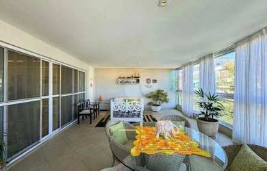 Imagem: O apartamento possui 3 Dormitórios, 4 Banheiros, 2 Vagas na