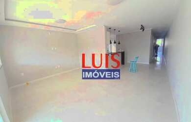 Imagem: A casa possui 3 Dormitórios, 2 Banheiros, 4 Vagas na garagem