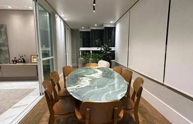 Imagem 7: Cleonice Barreto, na Beira Mar, Vista Livre [120