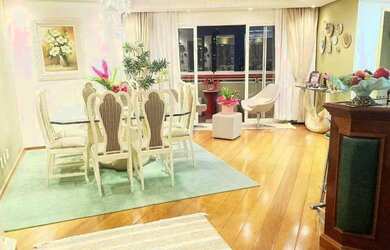 Imagem: O apartamento possui 4 Dormitórios, 4 Banheiros, 5 Vagas na