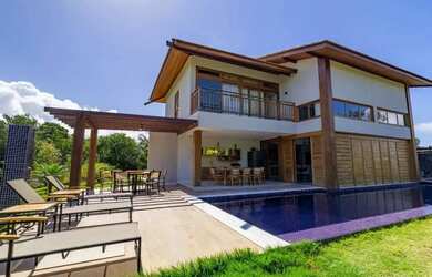 Imagem: A casa em condomínio possui 4 Dormitórios, 5 Banheiros, 5