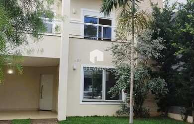 Imagem: A casa em condomínio possui 3 Dormitórios, 3 Banheiros, 4